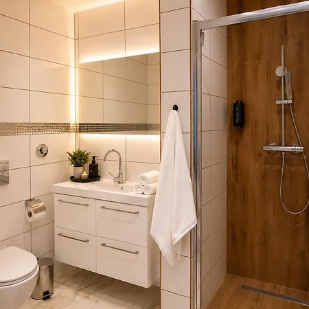 Insen Manufaktura Sauna I Masaze Bezplatny Parking